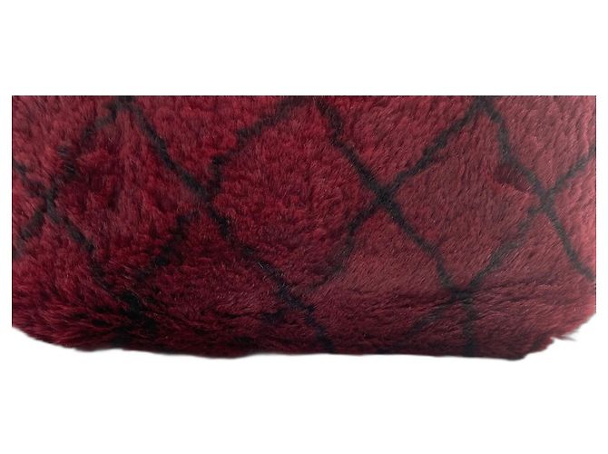 Borsa a tracolla Chanel in pelliccia rossa Rosso - vista 2