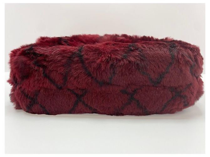Borsa a tracolla Chanel in pelliccia rossa Rosso - vista 5
