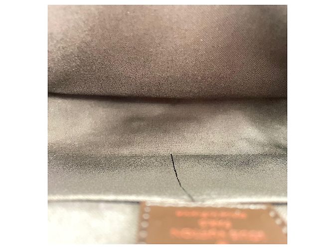 Borsa a tracolla Louis Vuitton District PM Marrone - vista 12