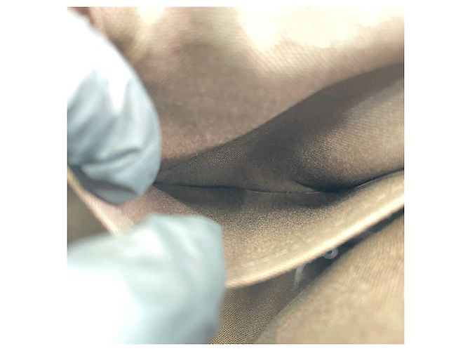 Borsa a tracolla Louis Vuitton District PM Marrone - vista 14