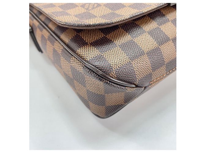 Borsa a tracolla Louis Vuitton District PM Marrone - vista 8
