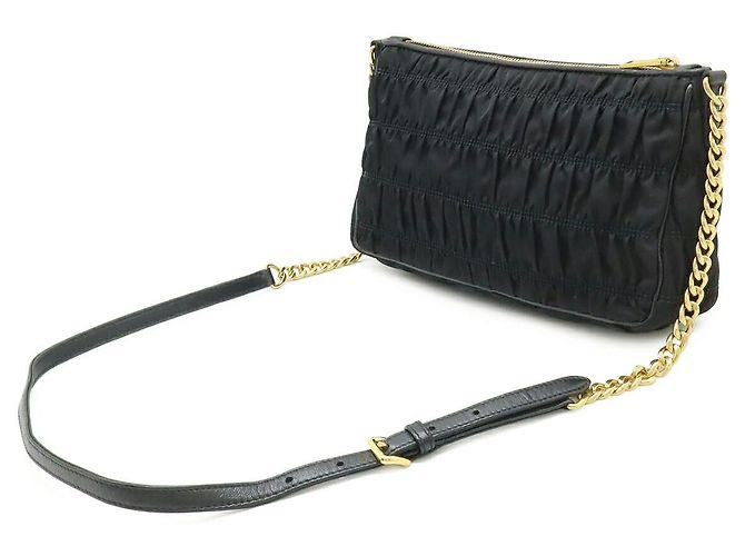 Borsa a tracolla in nylon arricciato e pelle Prada Nero - vista 2