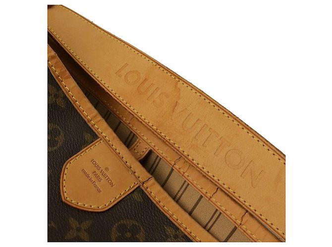 Borsa a tracolla Louis Vuitton Delightful Monogram Marrone - vista 5