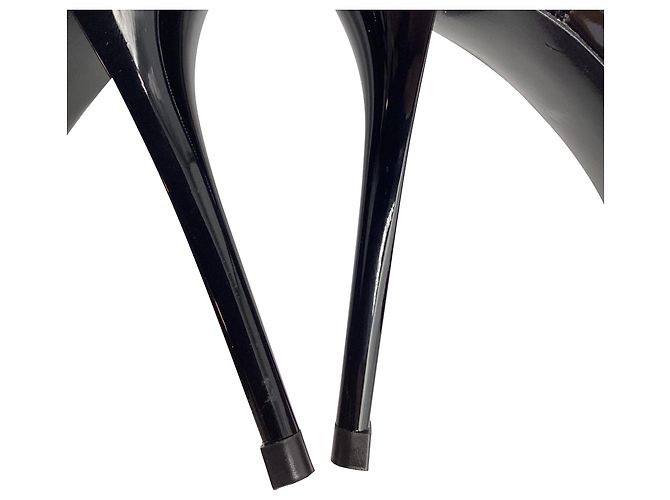 Décolleté Cassandra di Saint Laurent in vernice nera Nero - vista 10