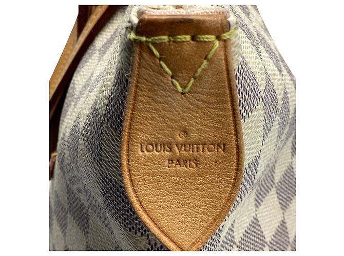 Louis Vuitton Lena Damier Azur MM Tote Bag aus weiß beschichtetem Canvas - Ansicht 10