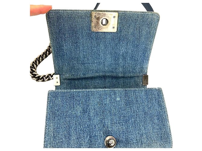 Le Boy Chanel Boy Flap Small Quilted Denim Azul - vista 3