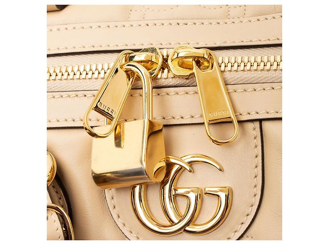 Gucci Borsa Duffle Jumbo GG Matelasse in pelle media Marrone Beige - vista 10