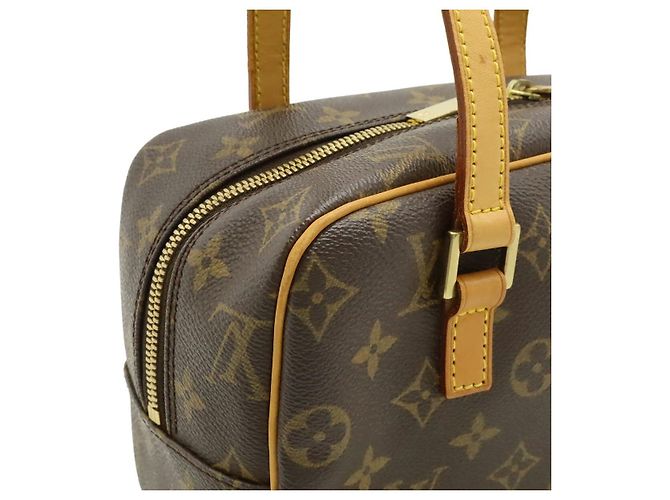 Louis Vuitton Cite Monogram Shoulder Bag Brown - view 4