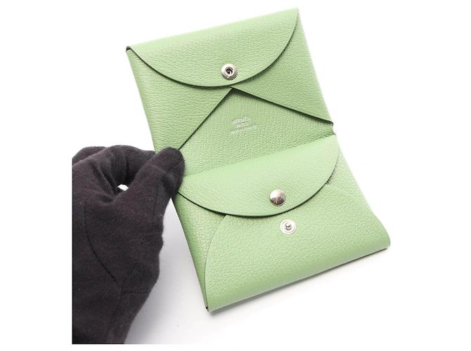 Hermès Monedero Hermes Calvi Duo Chevre Verde - vista 3