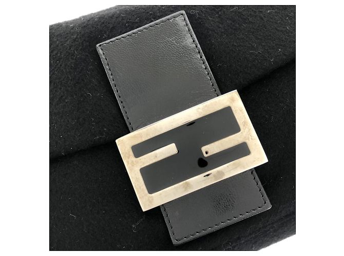 Borsa a tracolla Fendi Baguette in lana Nero - vista 4