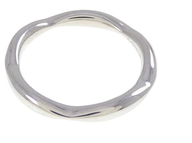 Anello Chanel Camellia Half Eternity in Platino Argento Metallico - vista 3