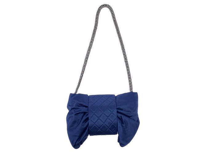 Borsa a tracolla in raso di seta Chanel Blu - vista 2