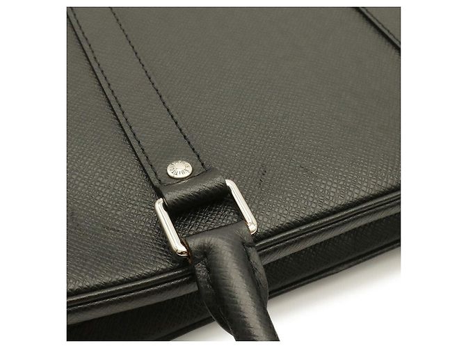 Borsa Business Louis Vuitton Taiga Nero - vista 4