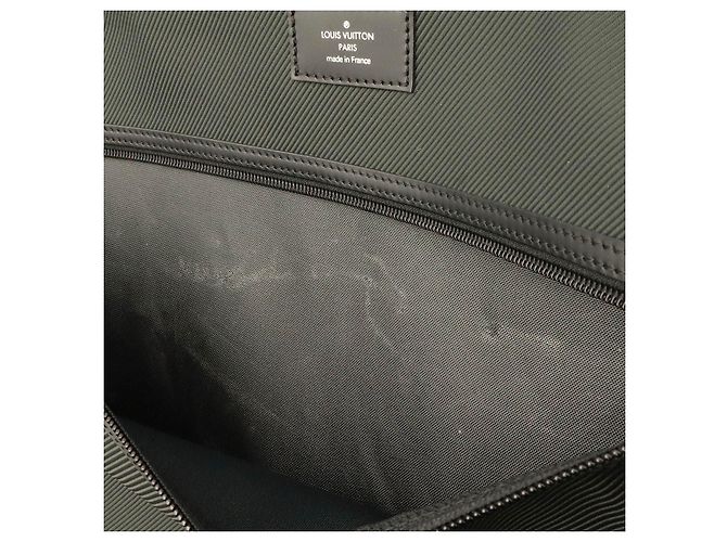 Bolsa de Viagem Louis Vuitton Taiga Preto - vista 8