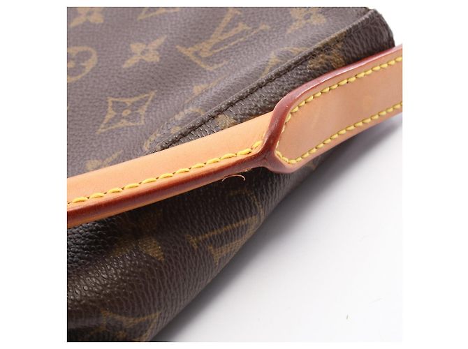 Borsa a tracolla Louis Vuitton Looping MM Monogram Marrone - vista 9