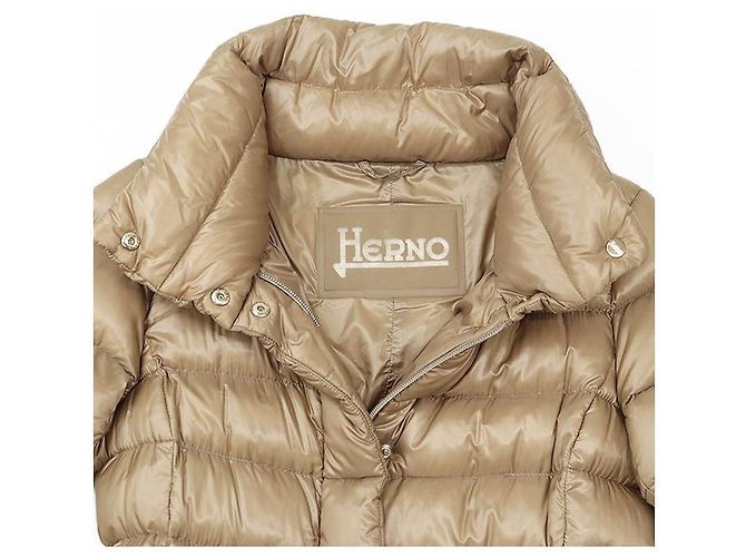Autre Marque Abrigo ligero de plumón Herno de nylon Beige Camello - vista 11