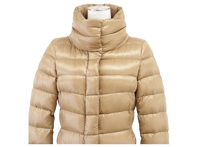 Autre Marque Abrigo ligero de plumón Herno de nylon Beige Camello - vista 12