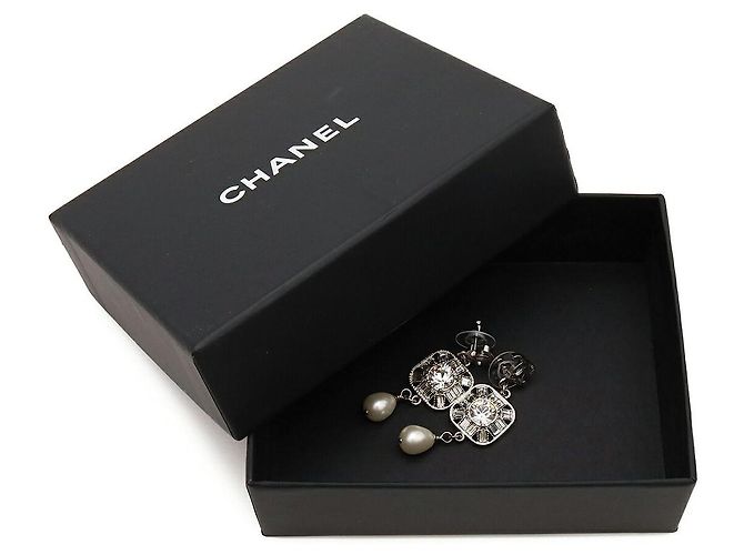Chanel Coco Mark Pearl Ohrringe Silber Metallisch - Ansicht 7