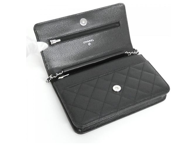 Chanel Timeless Classic Caviarskin Chain Wallet Nero Bordò - vista 6