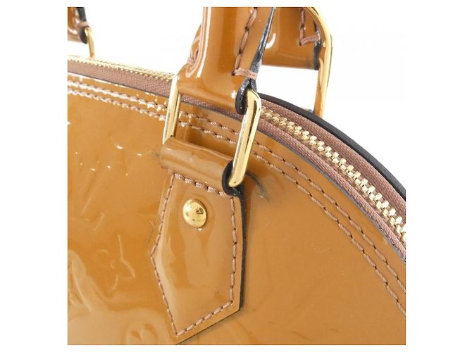 Borsa Louis Vuitton Alma BB Vernis Rosa - vista 3