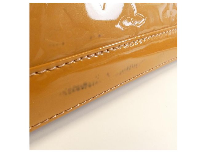 Borsa Louis Vuitton Alma BB Vernis Rosa - vista 4