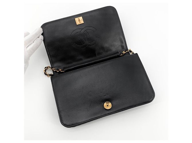 Balenciaga Borsa a tracolla con patta in agnello matelassé classico Nero - vista 8