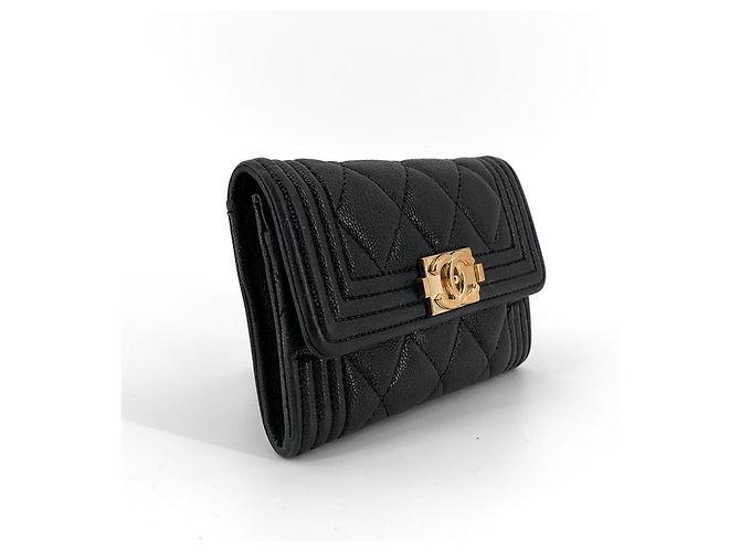 Chanel Boy Kartenetui mit Klappe in Goldton Schwarz - Ansicht 2