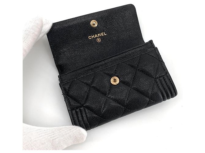 Chanel Boy Kartenetui mit Klappe in Goldton Schwarz - Ansicht 4