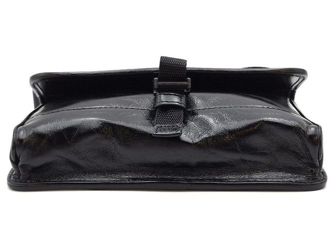 Prada Mini borsa a tracolla in pelle nera con logo triangolare Nero - vista 9