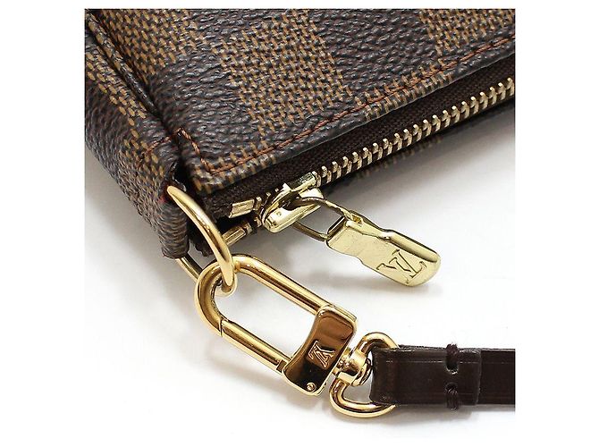 Louis Vuitton Pochette Accessoires Shoulder Bag Damier Ebene Marrone - vista 7