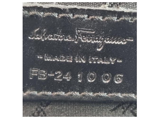 Salvatore Ferragamo Mallette Attache en Cuir Embossé Gancini Noir (Sac à Documents Unisexe, Article Rare) - vue 21