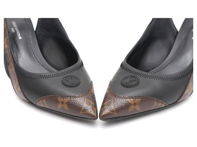 Louis Vuitton Décolleté Monogram Archlight Scarpe da donna Nero - vista 13