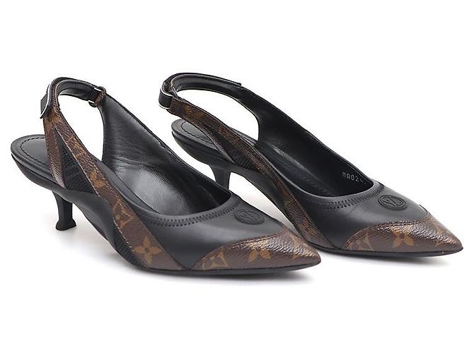 Louis Vuitton Décolleté Monogram Archlight Scarpe da donna Nero - vista 3