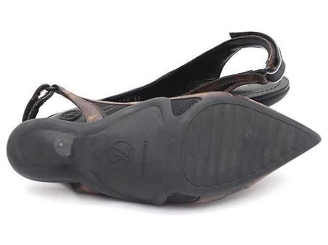Louis Vuitton Décolleté Monogram Archlight Scarpe da donna Nero - vista 5