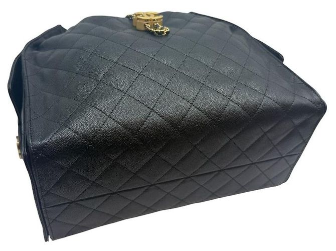 Chanel Borsa a tracolla media in caviar nero - vista 6