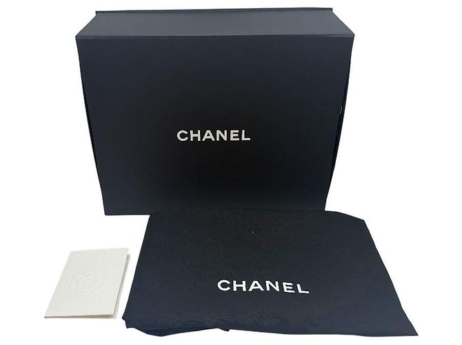Chanel Borsa a tracolla media in caviar nero - vista 9