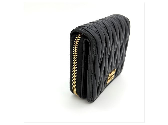 Miu Miu Cartera con cremallera acolchada negra Negro - vista 4