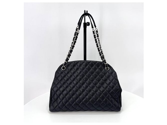 Chanel Borsa Bowling Mademoiselle in Caviar Nero - vista 17