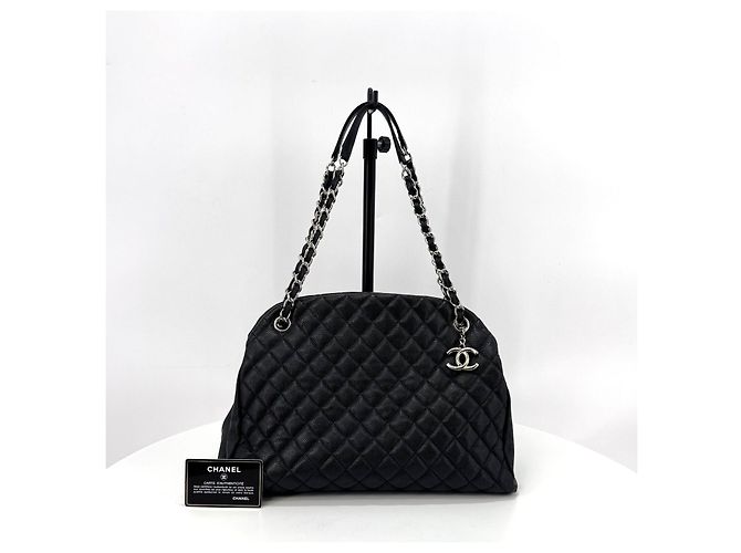 Chanel Borsa Bowling Mademoiselle in Caviar Nero - vista 3