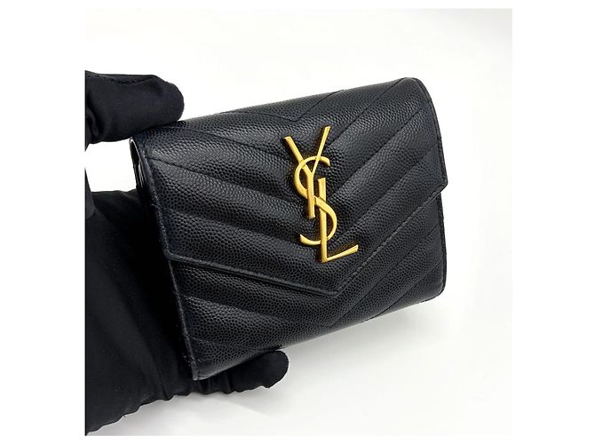 Saint Laurent Portafoglio Compatto Monogram Matelassé Nero - vista 3