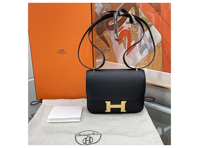 Hermès Constances Mini Epsom Nero con Stampatura Oro - vista 11