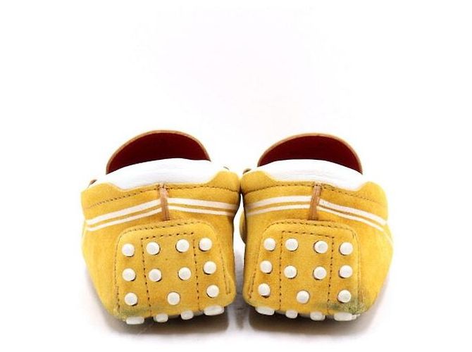 Tod's Mocassini da guida da uomo in scamosciato giallo - vista 5