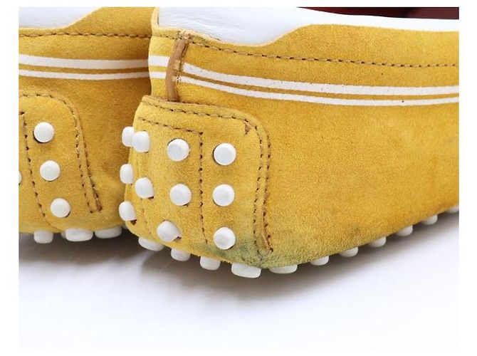 Tod's Mocassini da guida da uomo in scamosciato giallo - vista 6