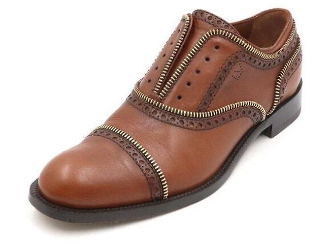Louis Vuitton Mocassini Oxford in pelle marrone da donna - vista 2