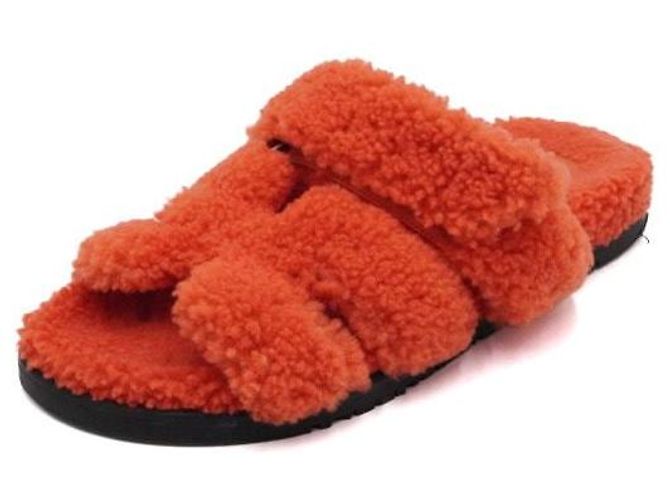Hermès Sandali e pantofole Cifre in shearling da donna - vista 2