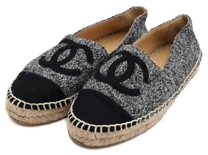 Chanel Espadrilles in tweed grigio da donna
Sneakers Marrone - vista 3