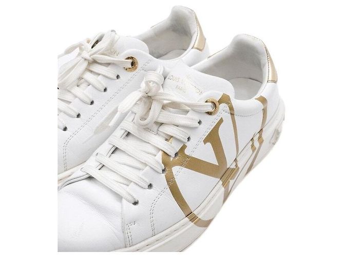 Louis Vuitton Sneaker Timeout da donna in pelle bianca con logo a cerchio dorato Bianco - vista 6