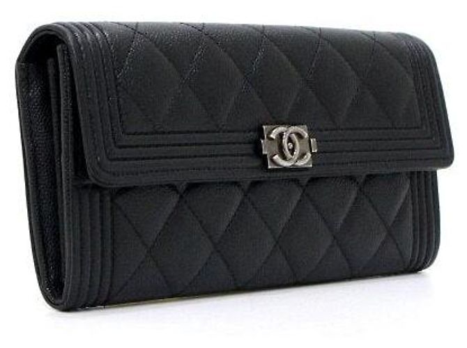 Boy Chanel Cartera larga con solapa en caviar negro - vista 4
