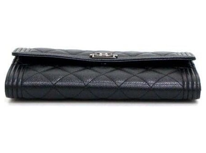 Boy Chanel Cartera larga con solapa en caviar negro - vista 8