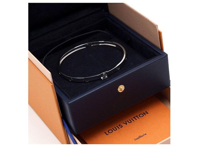 Louis Vuitton Pulsera rígida Empreinte en oro blanco - vista 7